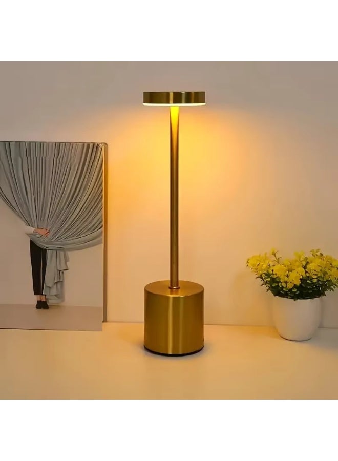 مودي مصباح طاولة عصري قابل لإعادة الشحن لاسلكي بتقنية LED، مزود بمستشعر لمس، وهيكل من الألومنيوم، و3 مستويات سطوع، ومنفذ شحن USB-C، ومصباح جانبي معدني محمول بقوة 3000 كلفن - أسود وذهبي - Image 3